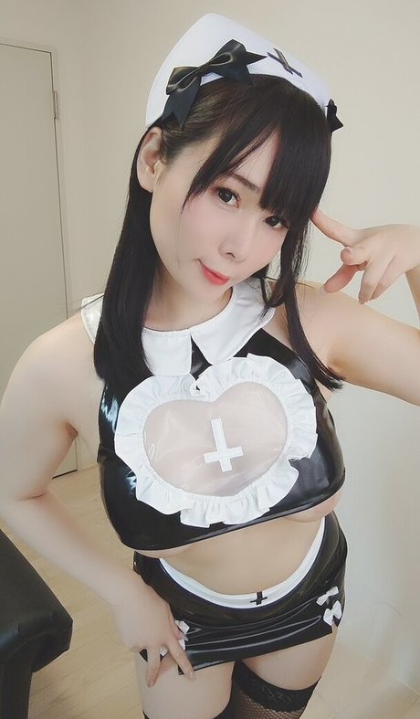 Yui Okada free model pics