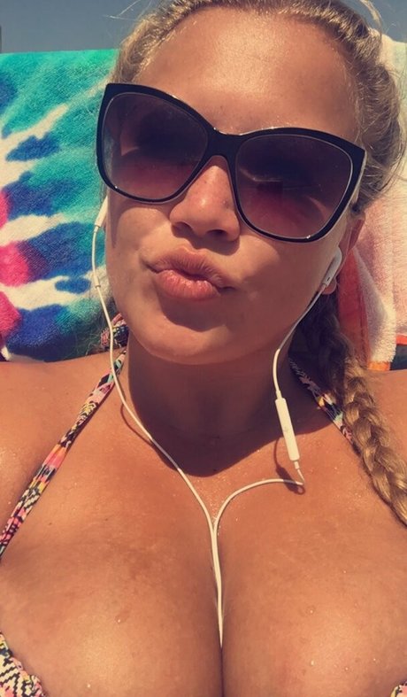 Hayden Buchko star erotic photo