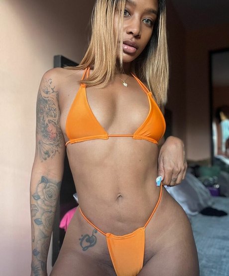 ebony fingering onlyfans sexy naked images