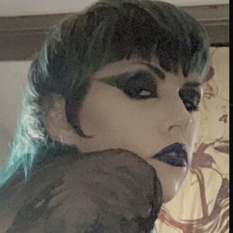 Malice Mcmunn sexy model img