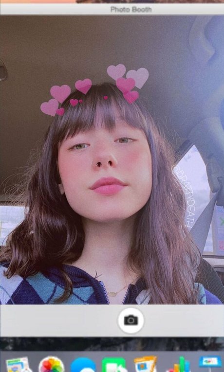 brattyydeath hot pornstar pics