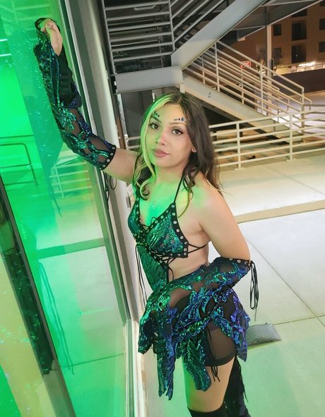 Mina Sin star beautiful pics