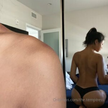 The Temptress sexy pornstar photos