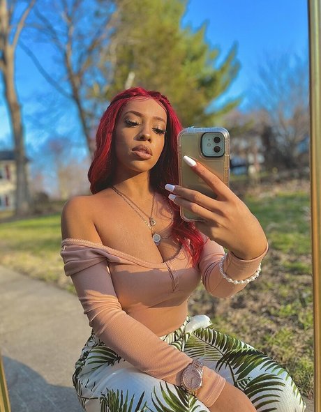 Giana Malise model high quality images