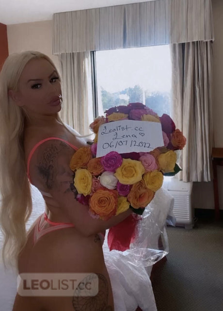 Lenabrinks star exclusive picture