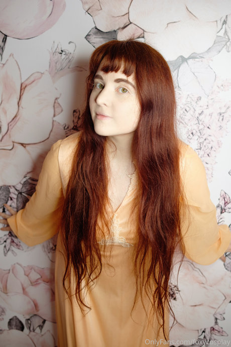 FoxyCosplay naked star pictures