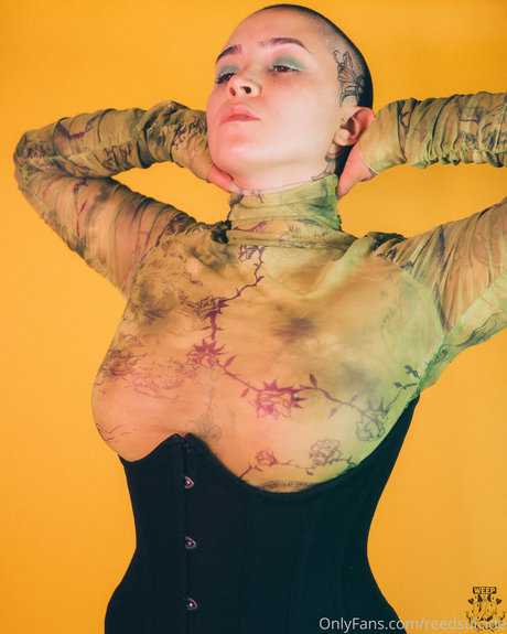 Jaclyn sexy actress picture
