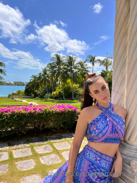 Explore with SARA xxx pornstar photos