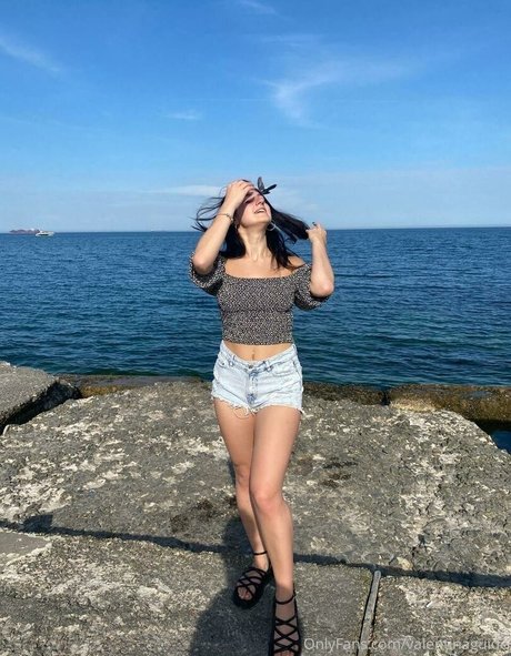 Valentina Guide model high quality pics