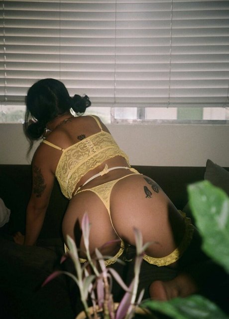 asianstarfireofficial naked model pics