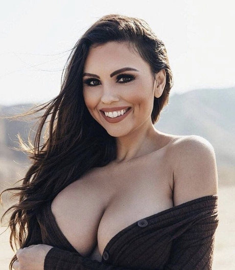 Krystle Lina top pornstar image