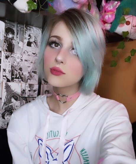 evie angel perfect pornstar pics