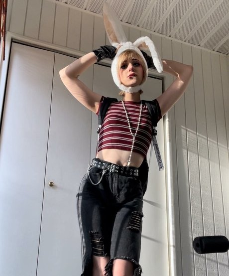 evie angel sexy star galleries