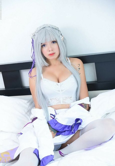 Hana C4 nude model image