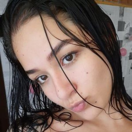 Bi Mejia porn model pics