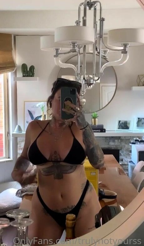 Yasmin Braga star beautiful archive