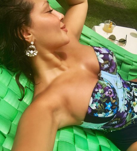 Adrienne Bailon sex star image