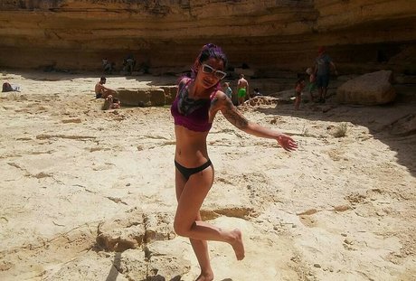 Rockabillyabbey Sg porn model gallery