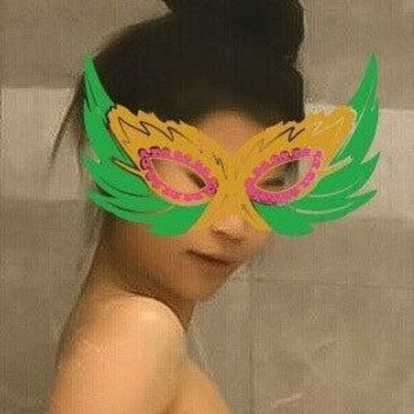 Kitty Gin star free galleries