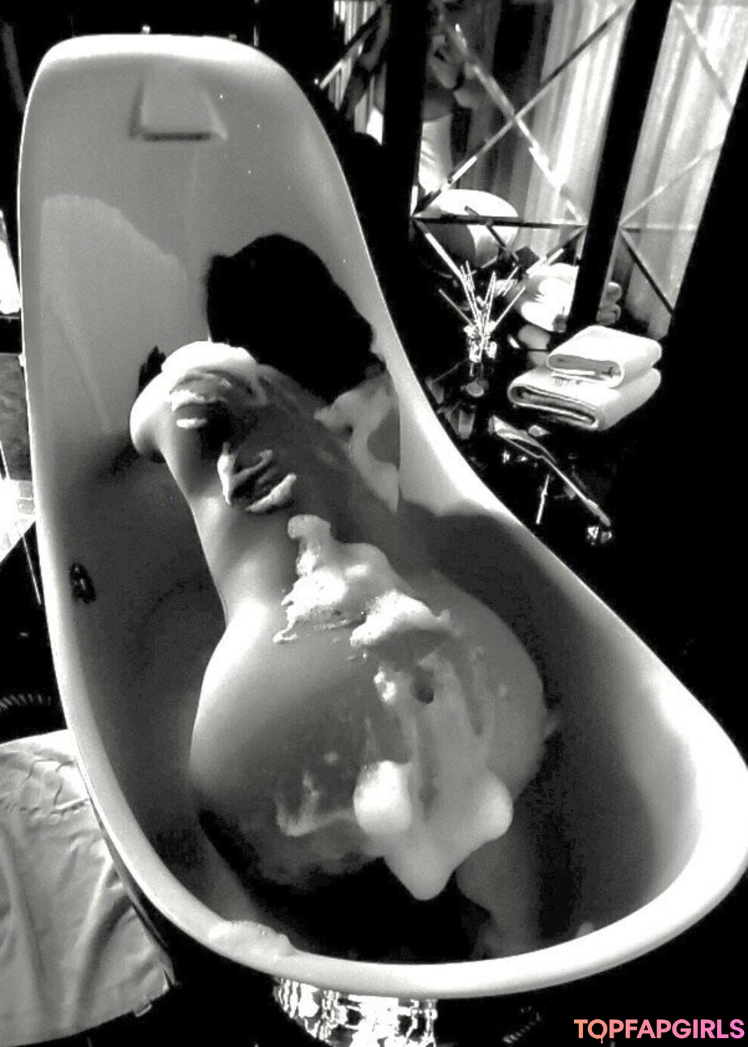 Sandra Bierczak hot star galleries