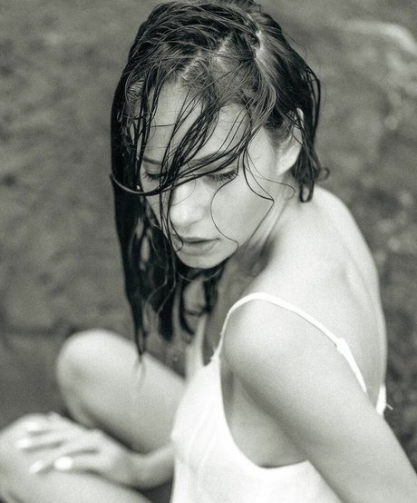 sarina kraus nude actress pic