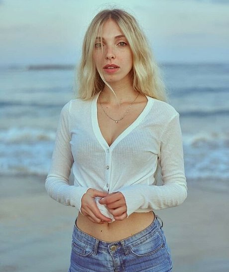 Tiny Miny Mo high quality model images