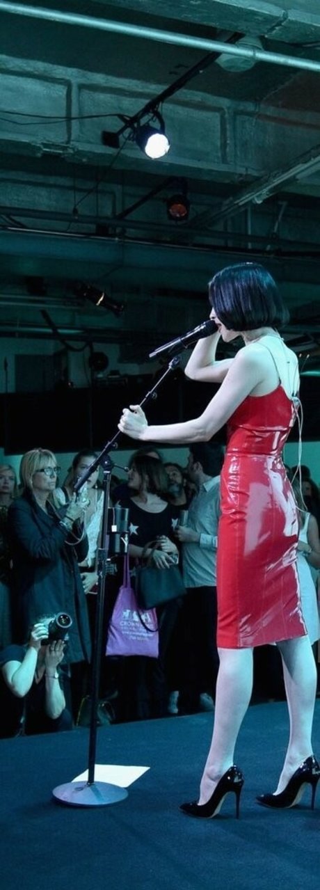 St Vincent star pretty pictures