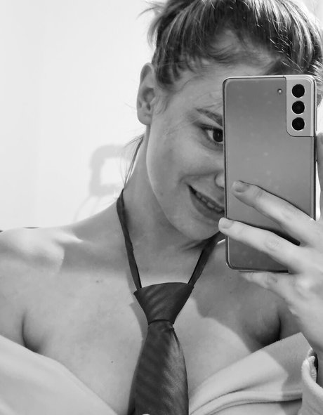 Viviane Costa porn actress pics