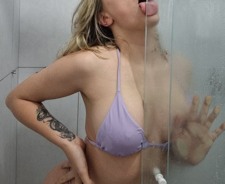 Viviane Costa pornstar adult photo