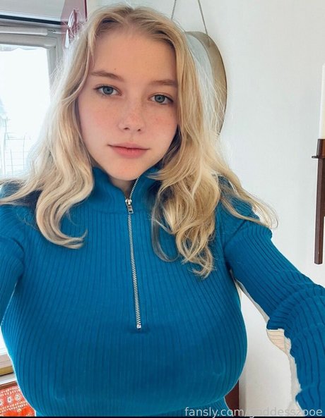 goddesszooe star beautiful archive