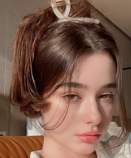 Dasha Tarab star pretty archive