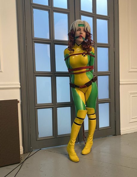 Anastasia Galuzina model erotic images