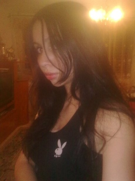 Jennie Naz hd pornstar photos