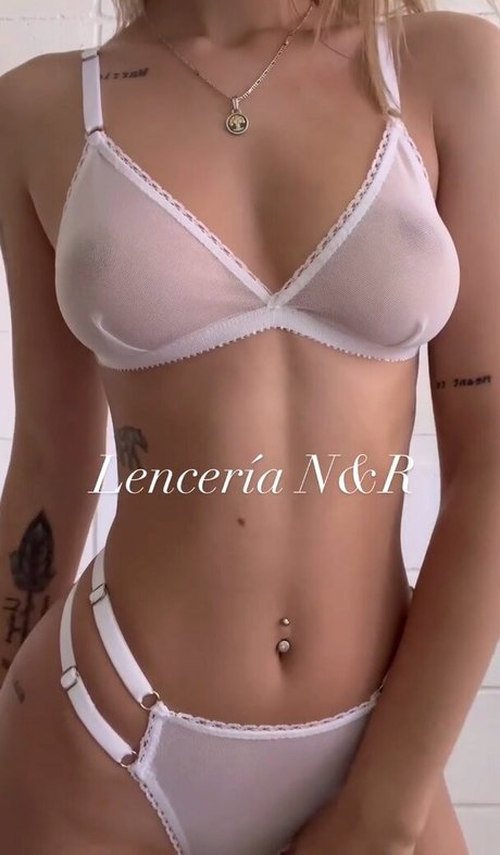 Agus Digri star erotic photo