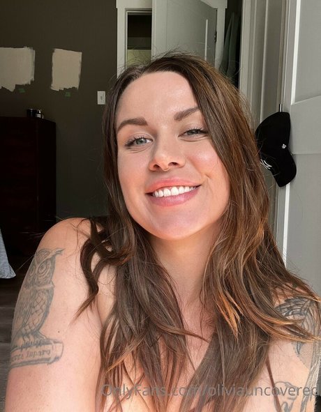 Olivia Hale star top gallery