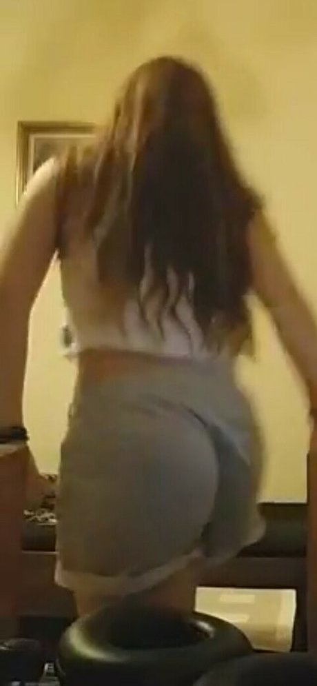 Aria Paria perfect star pic