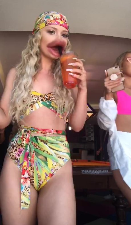 Briea Harm pornstar hot pics