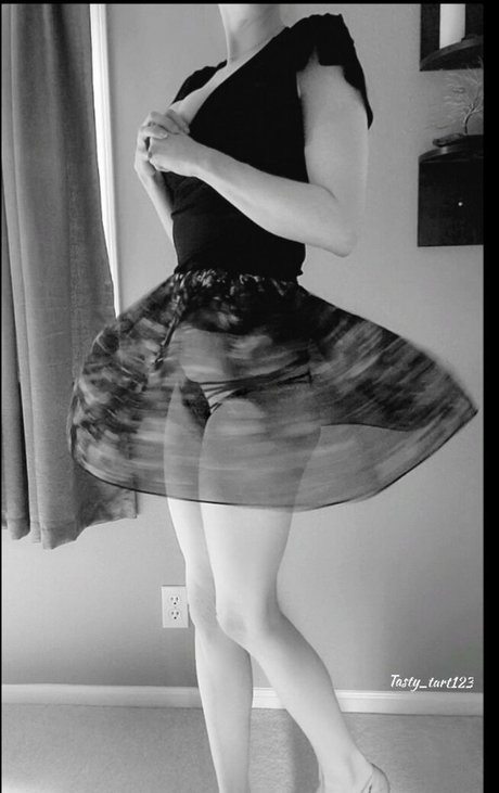 Tasty tart123 erotic pornstar pic