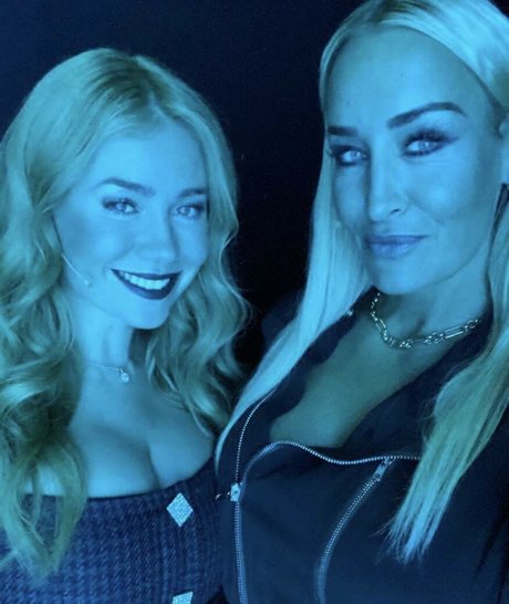 Sarah Connor thumbnail