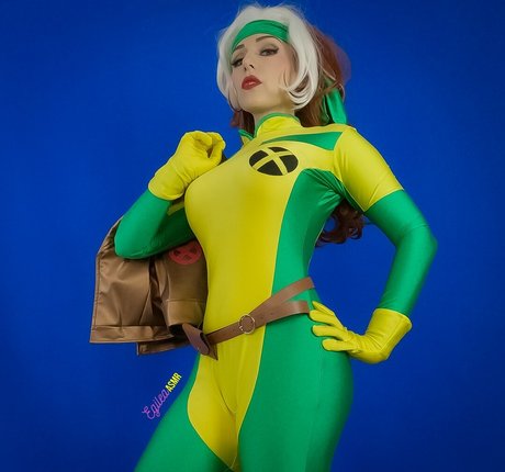 Egilea ASMR hd model pics