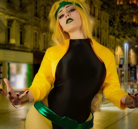 Egilea ASMR model sex img