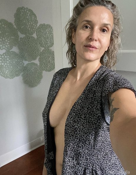 Isabella Del Rio nude pornstar gallery