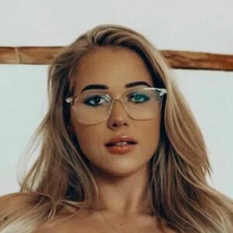 LysbethB nice pornstar galleries