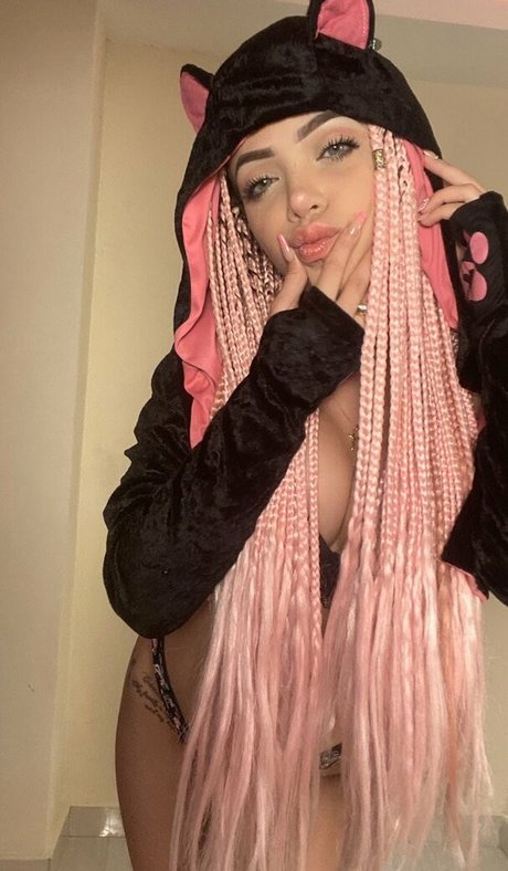 Genesis Muneton pornstar naked galleries