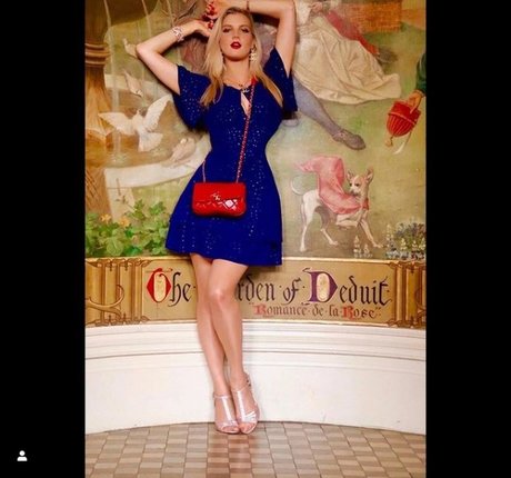 sexyhotbabe model sexy pic