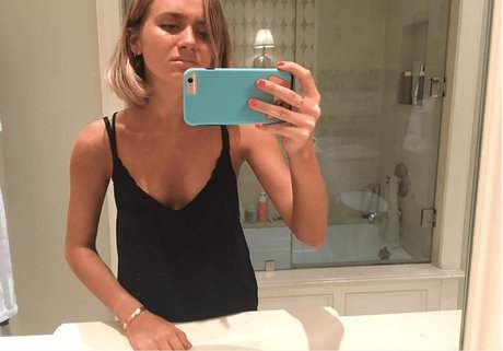 Maude Apatow pornstar perfect galleries