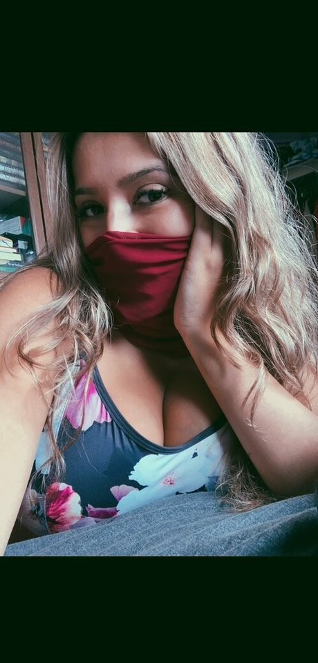 strip nude onlyfans free xxx photos