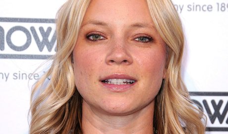 Amy Lysle Smart star hot photo