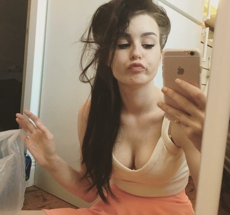 nanilul nude star galleries
