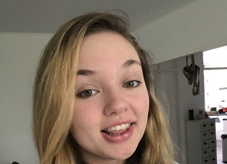 Cheyenne1607 star naked pic